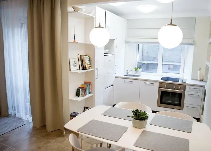 In - Free Parking Апартаменты *