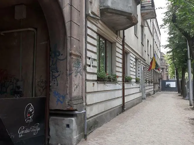 In - Free Parking Апартаменты *